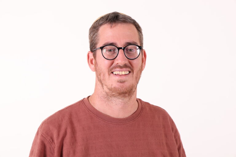 אריאל אנסבכר עובד סוציאלי קליני